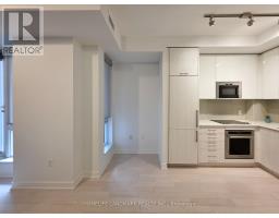 605 - 330 Richmond Street W, Toronto, ON M5V0M4 Photo 8