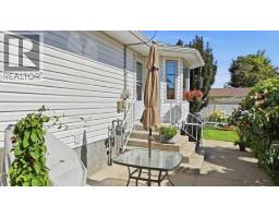 5217 50 Avenue, Ponoka, AB T4J1R9 Photo 30