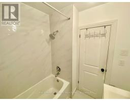 15 Shandara Crescent, Toronto, ON M1R1G1 Photo 10