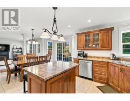 11 Webster Place thumbnail 15