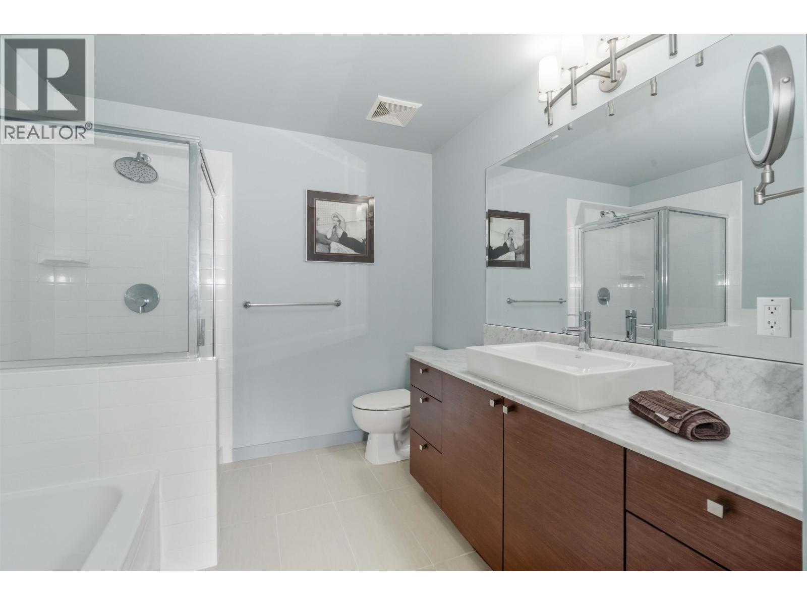 1802 400 CAPILANO ROAD, Port Moody