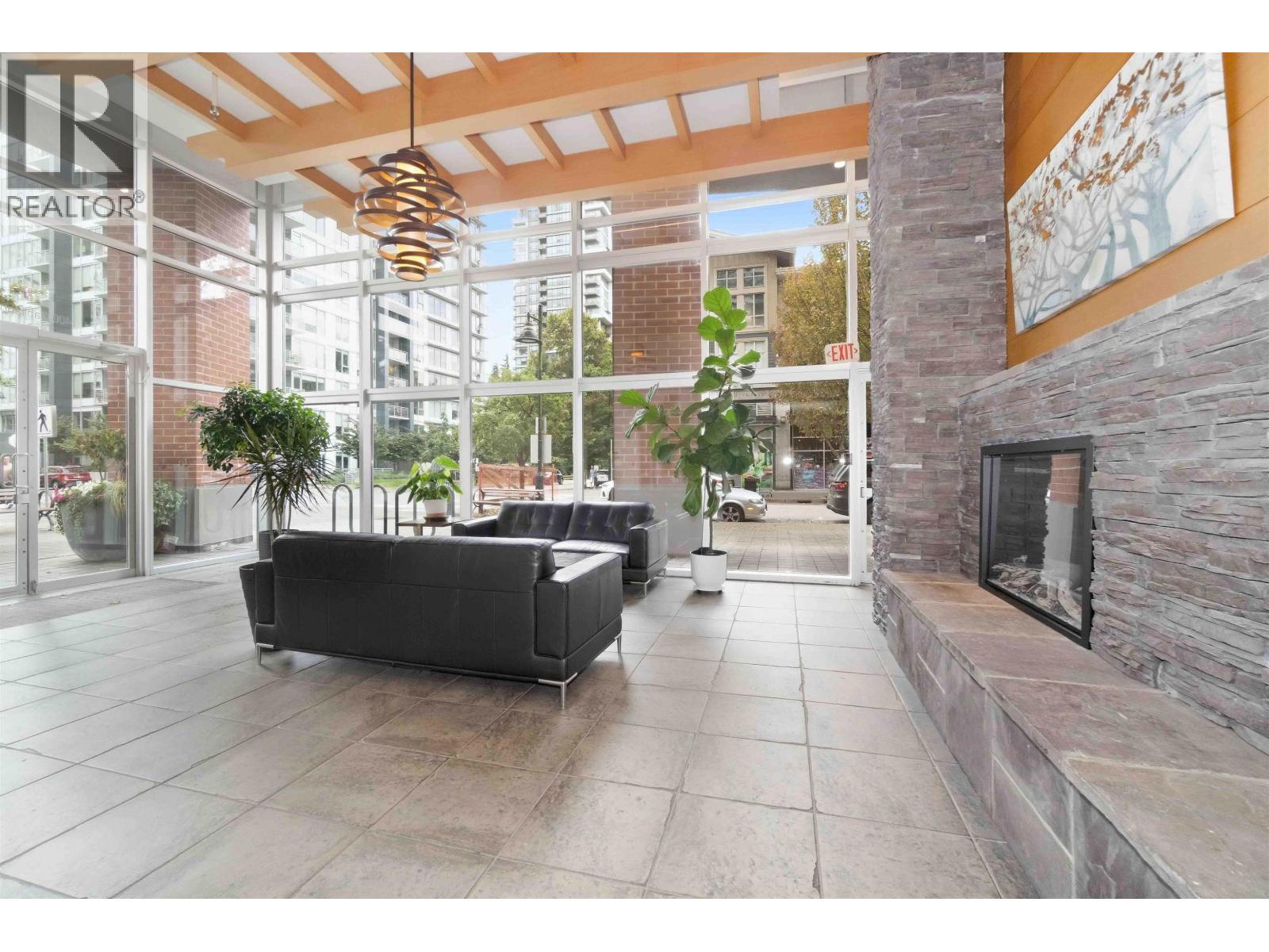 1802 400 CAPILANO ROAD, Port Moody