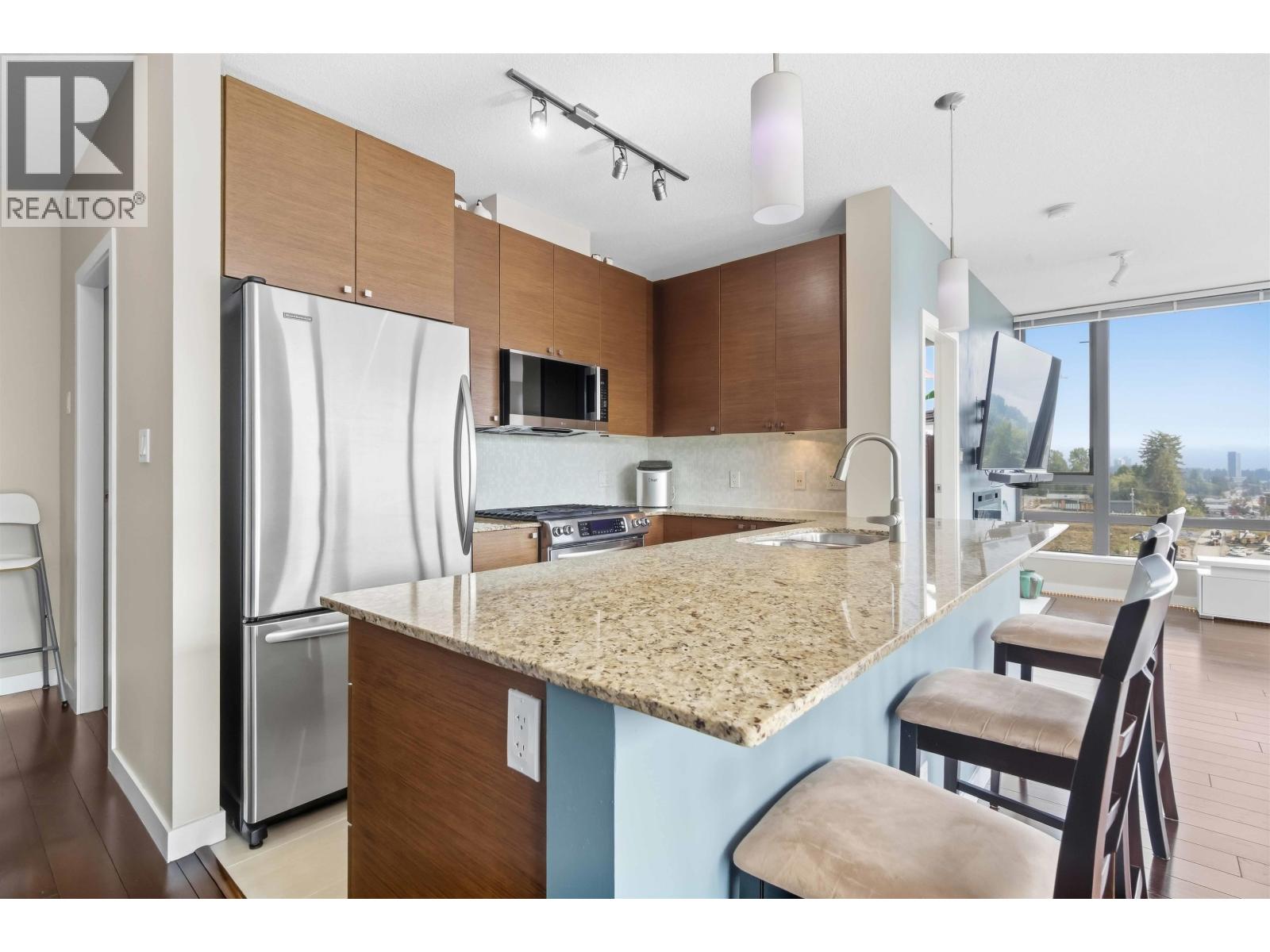 1802 400 CAPILANO ROAD, Port Moody