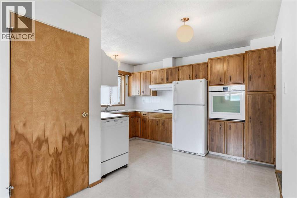 3540 Bulyea Crescent NW, Calgary, Alberta, T2C1N7 — thumbnail 8