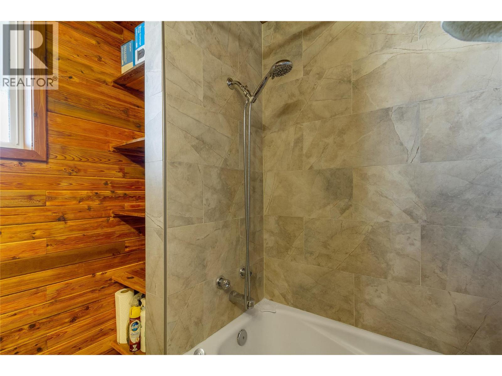 27 Pine Road - Image 23