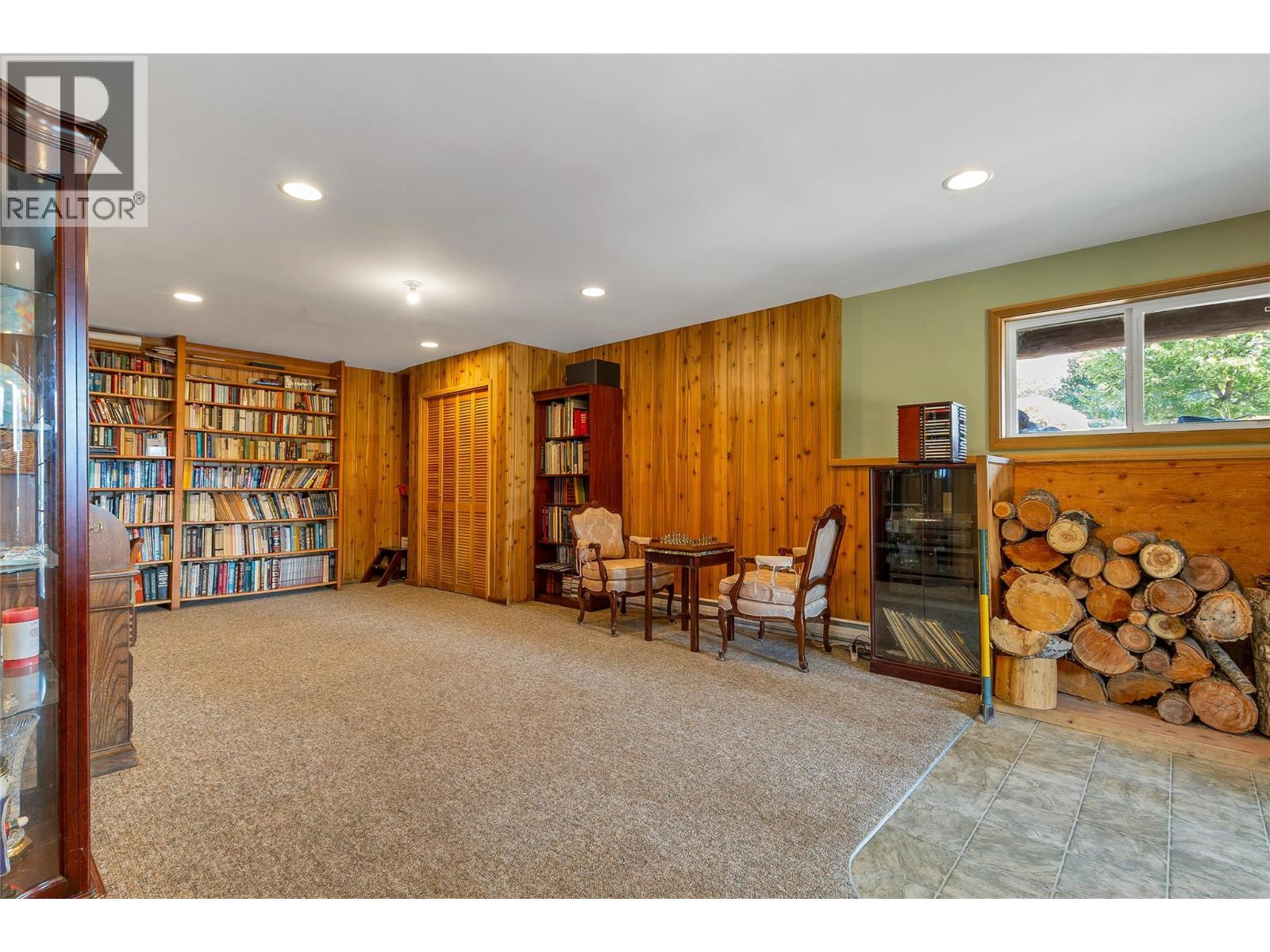 27 Pine Road - 36