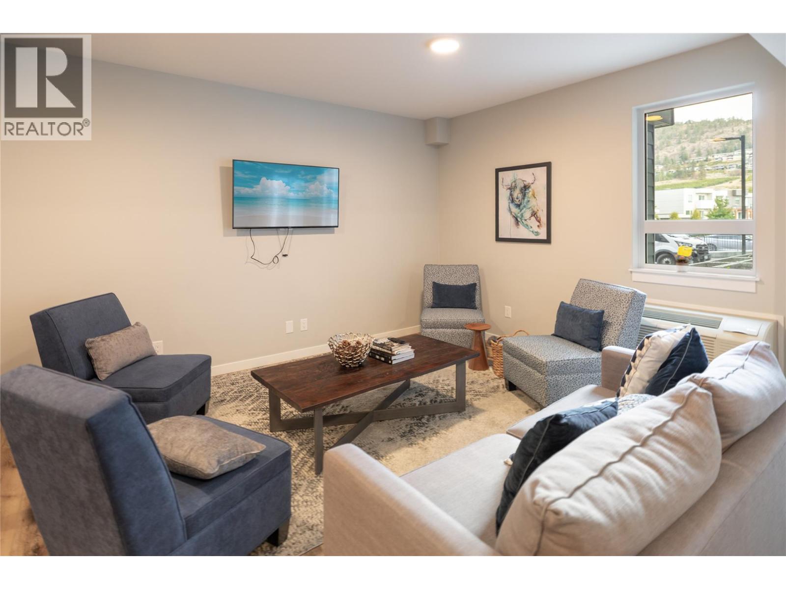 #402 722 Valley Road - 26