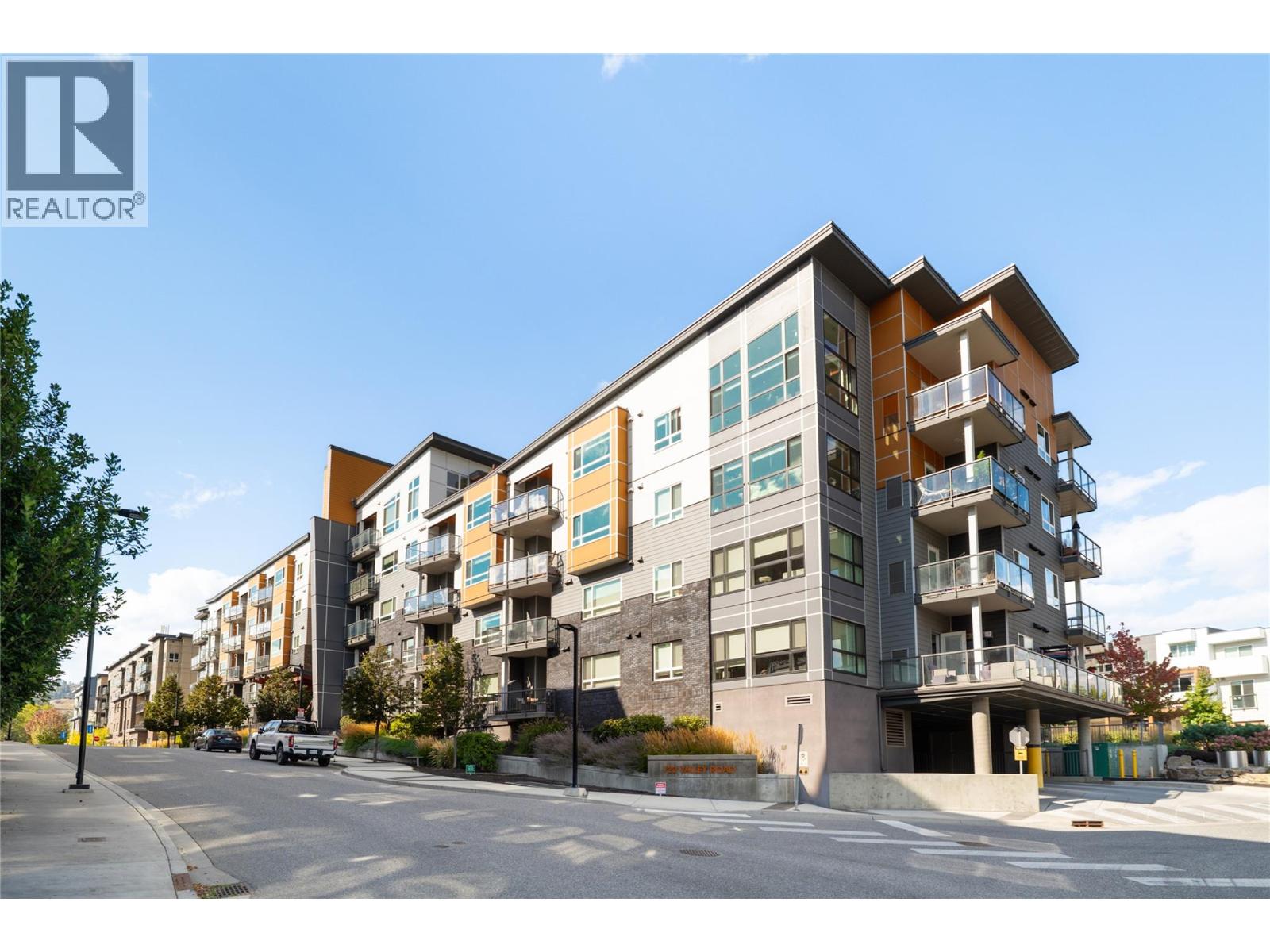 #402 722 Valley Road - 33