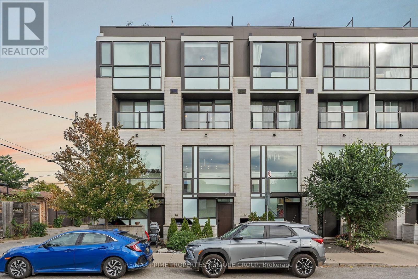 311 GILMOUR AVENUE - 39