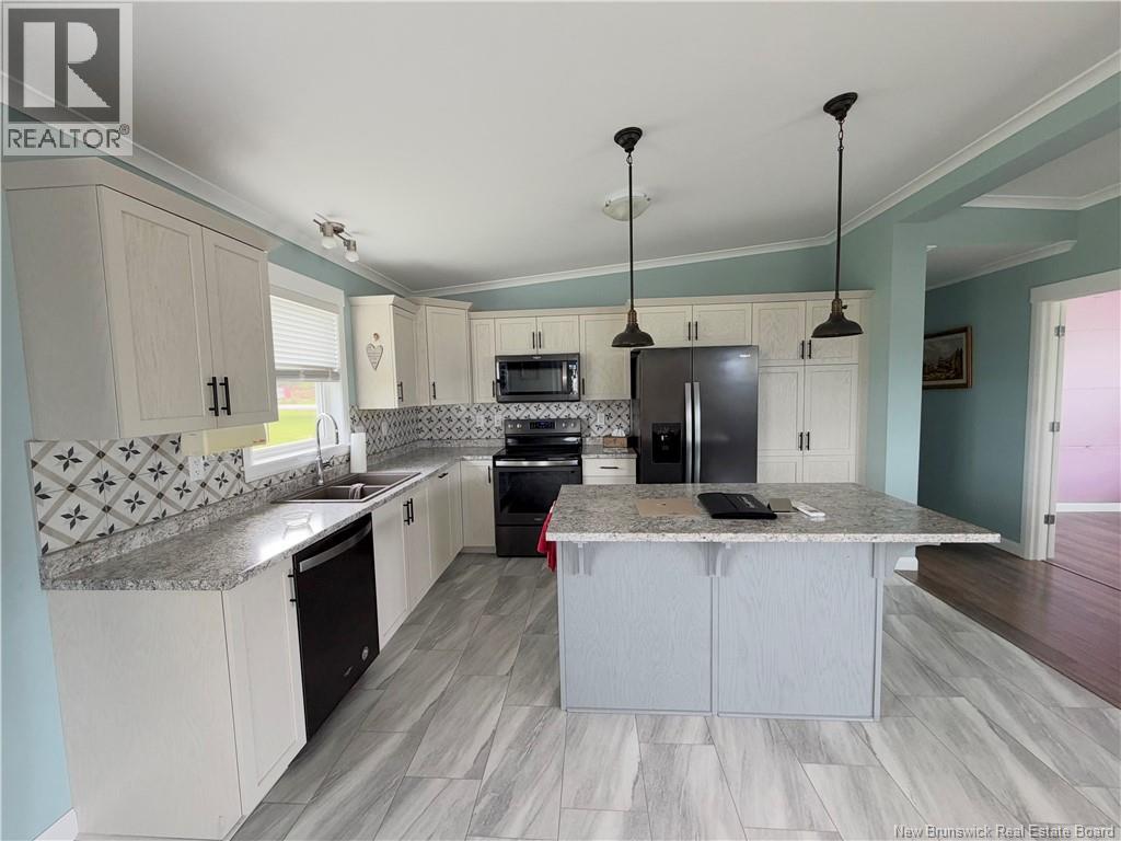 557 Chaleur Street - 7