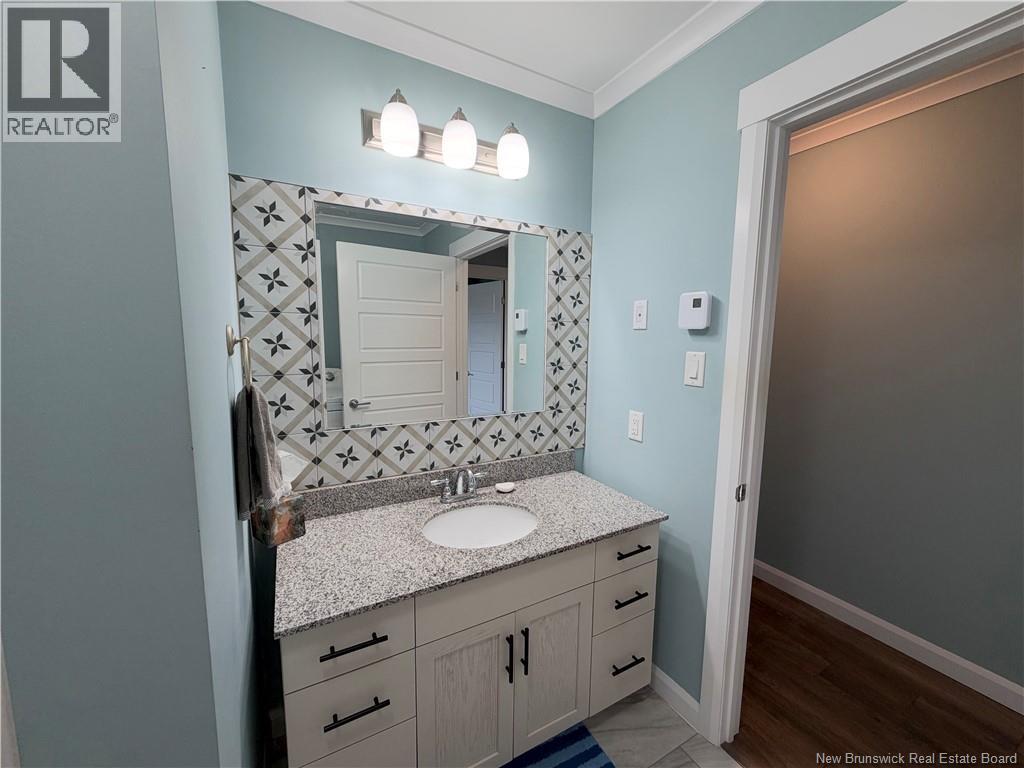 557 Chaleur Street - 10