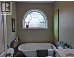 Office - 323 Currie Avenue, Round Lake, SK S0G5C0 Photo 9