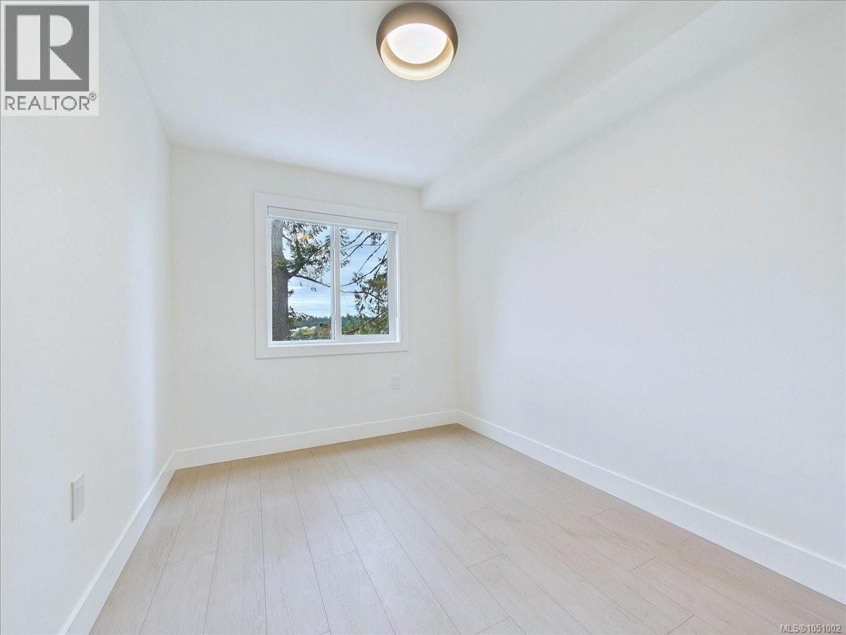 2111 Kingbird Dr - 45