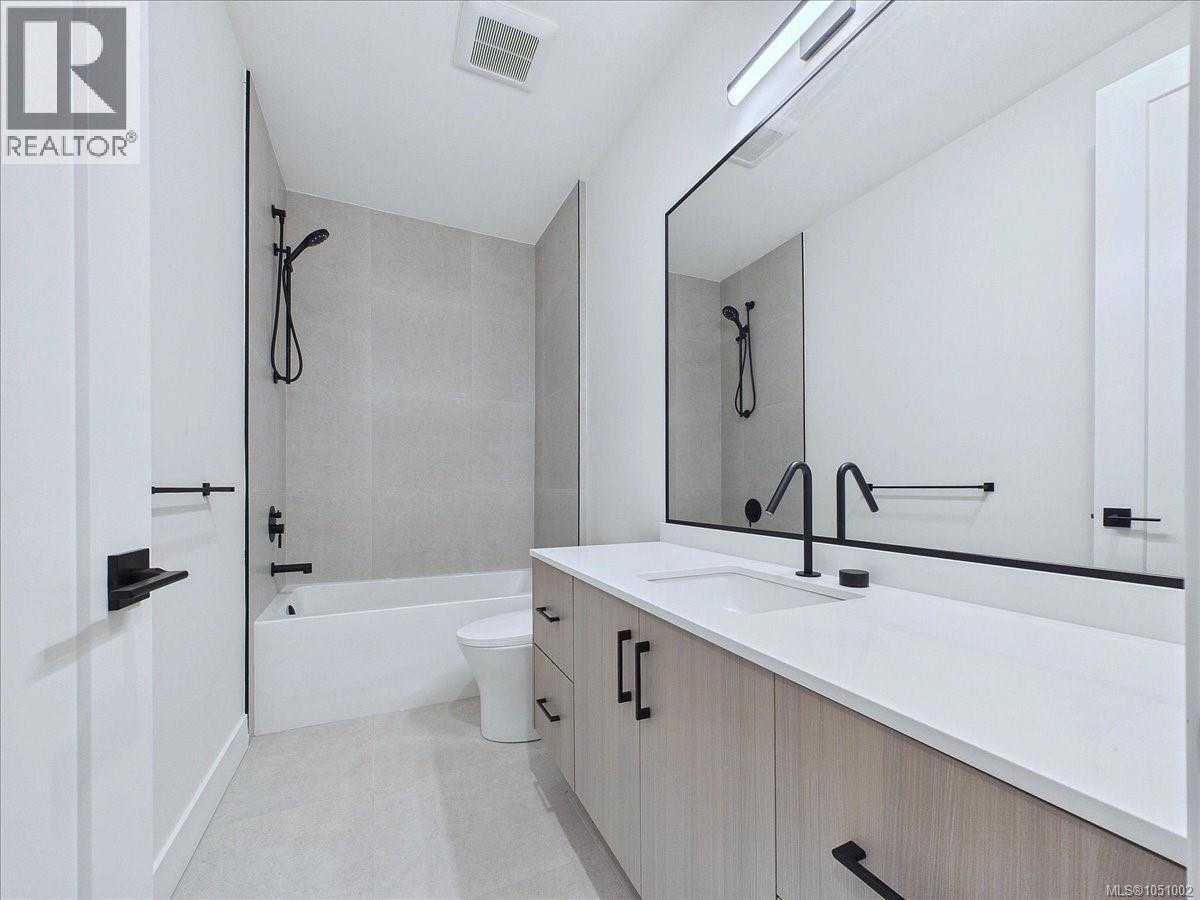 2111 Kingbird Dr - 25