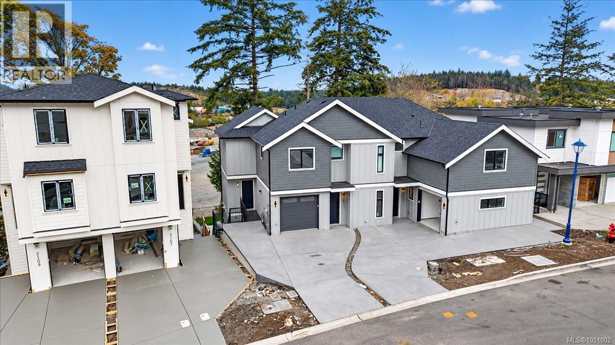 2111 Kingbird Dr - Image 3