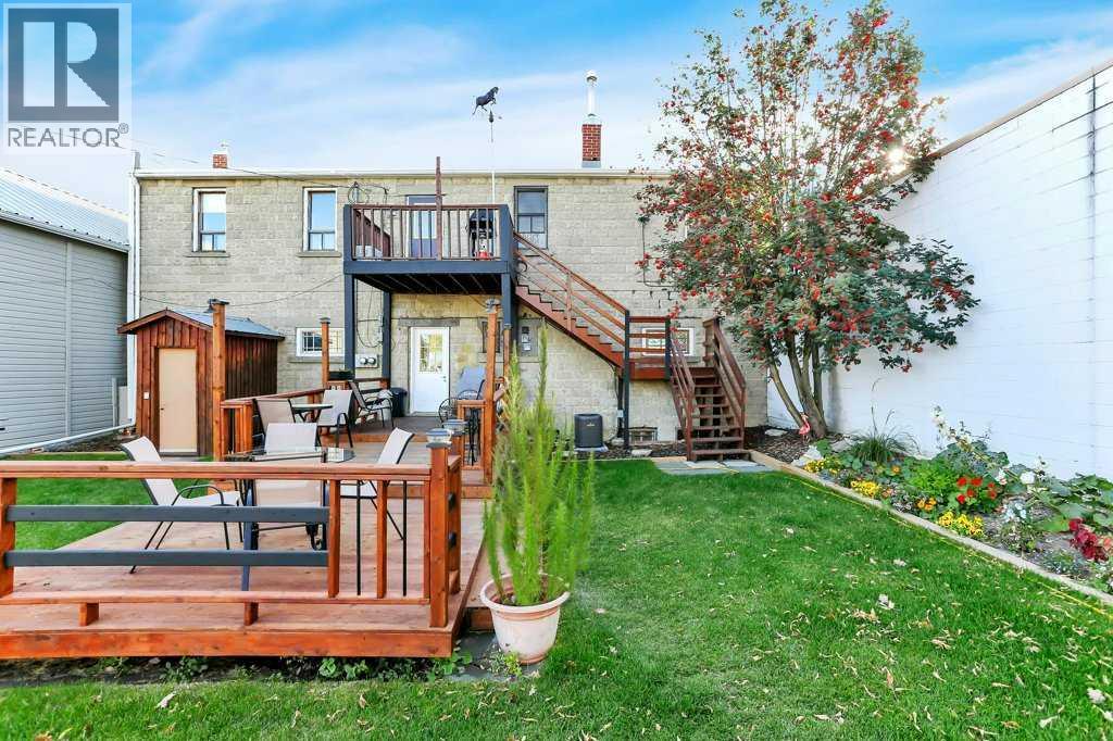 Listing photo – 5012 51 Avenue, Ponoka