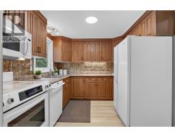 344 Driftwood Drive, Kitchener, ON N2N1Y7 Photo 17