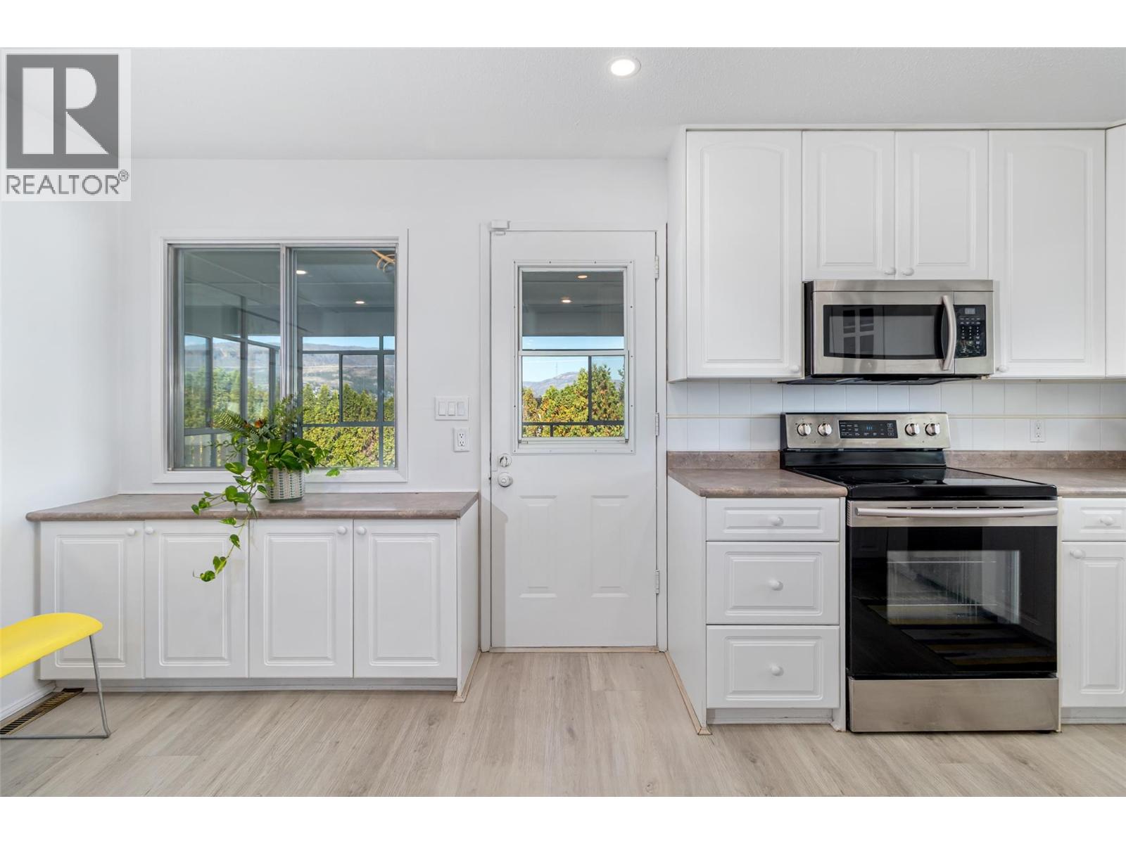 2618 Thacker Drive - 15