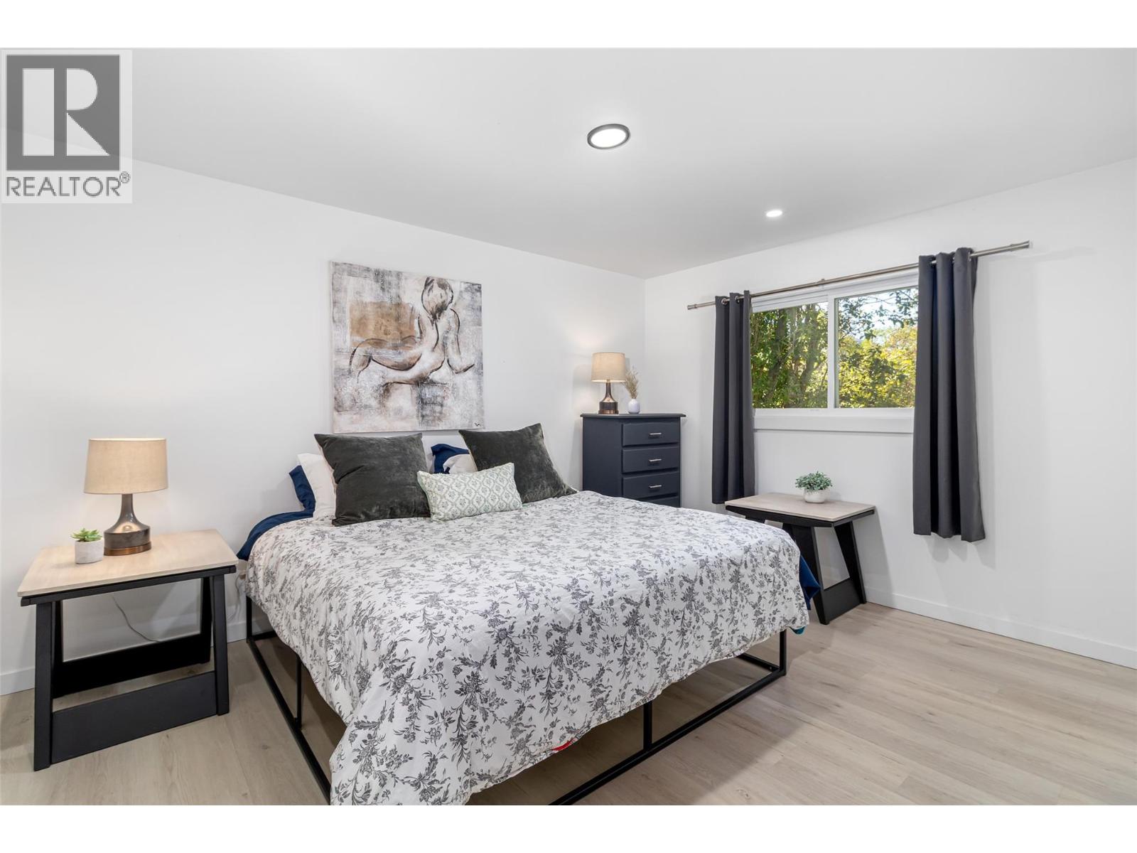 2618 Thacker Drive - Image 18