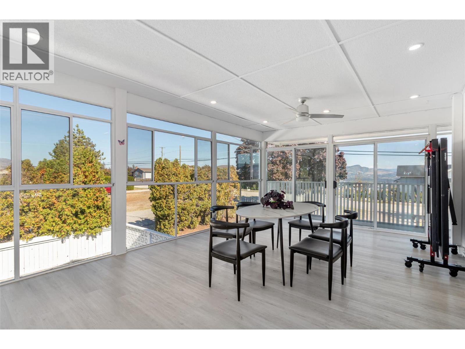 2618 Thacker Drive - 26