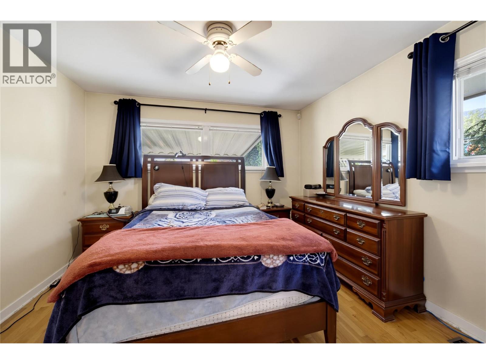 1230 Shuswap Avenue - 26