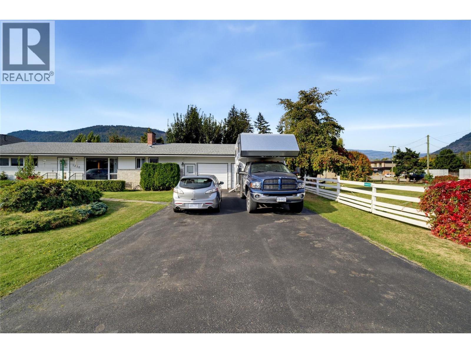 1230 Shuswap Avenue - 7