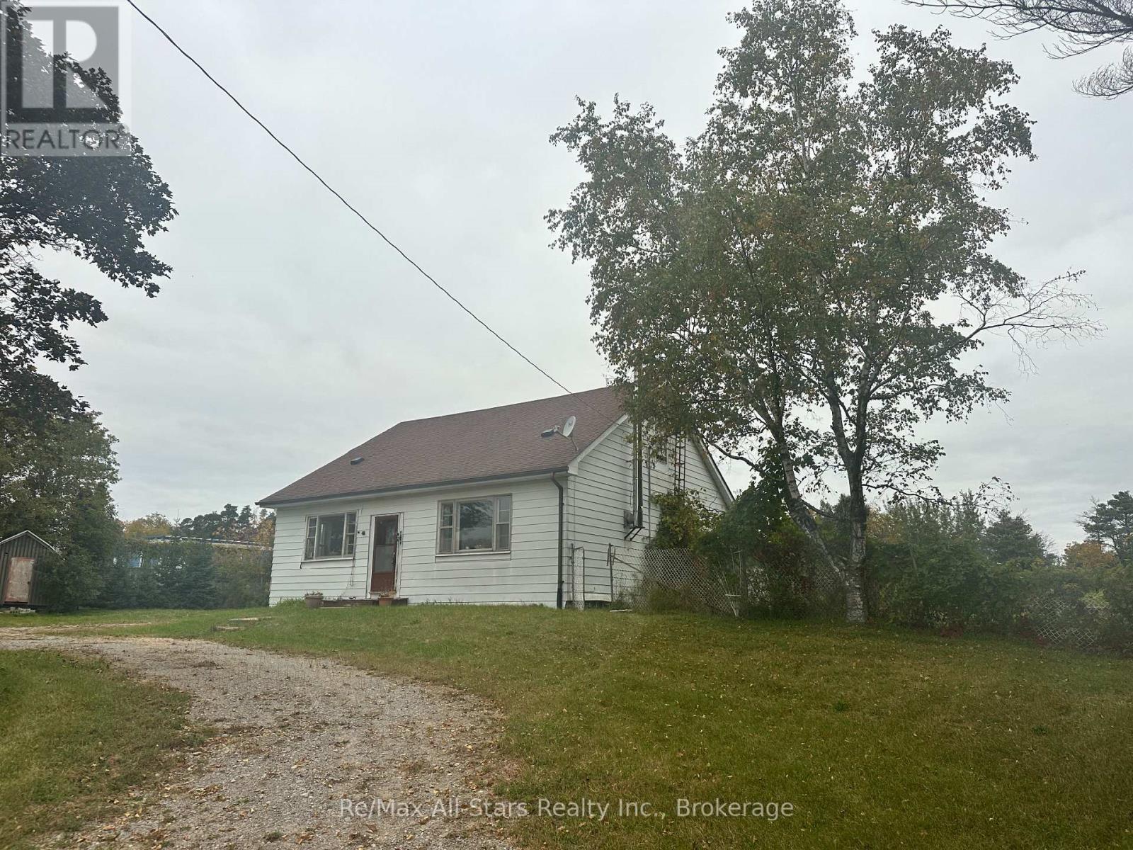 Photo of 381 Regional Rd 21 Road