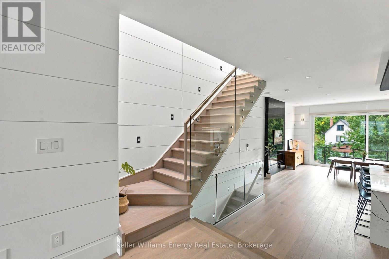 17 WALFORD ROAD - 20