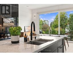 17 Walford Road, Toronto, ON M8X2P2 Photo 13