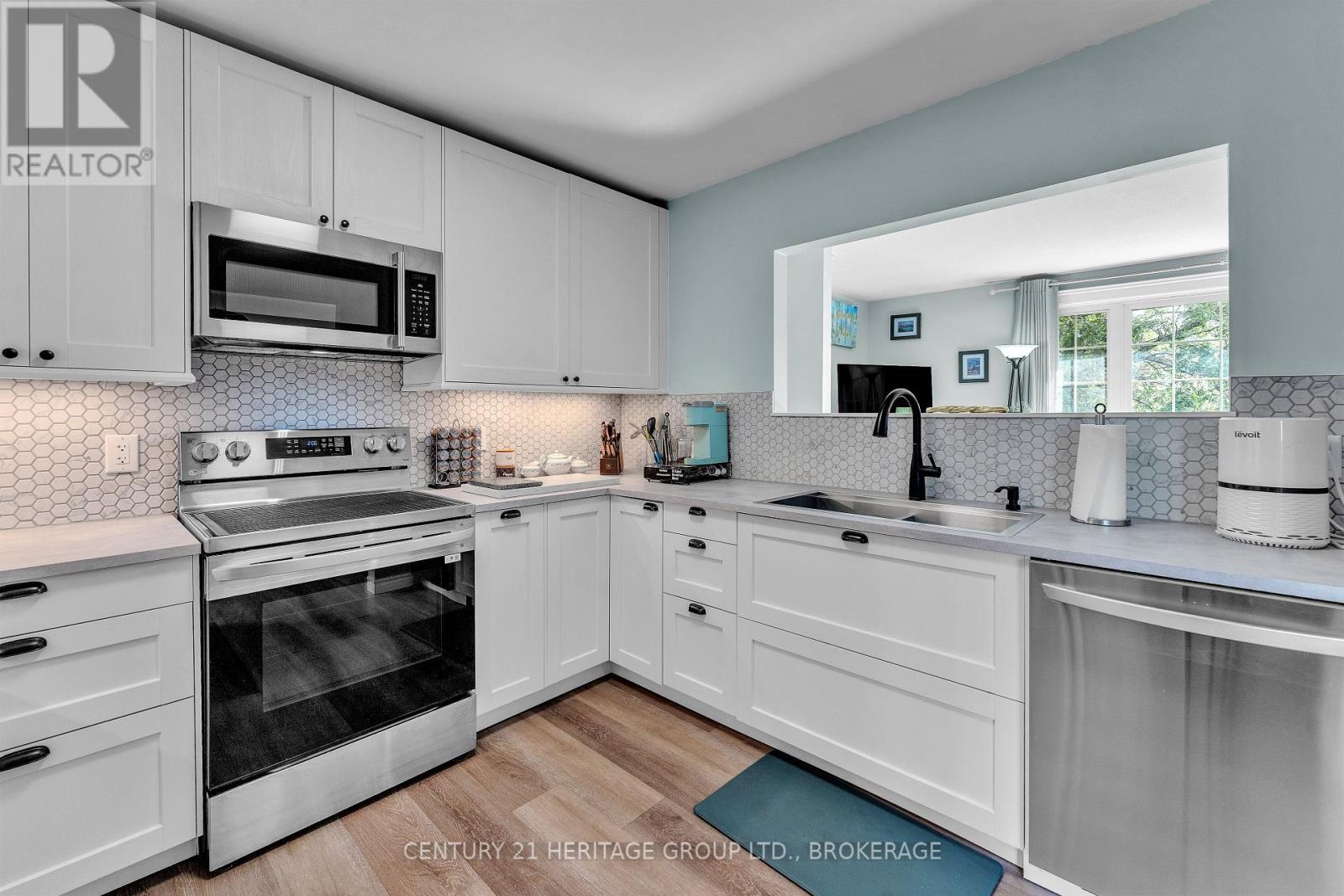 888 AUDEN PARK DRIVE - Image 14
