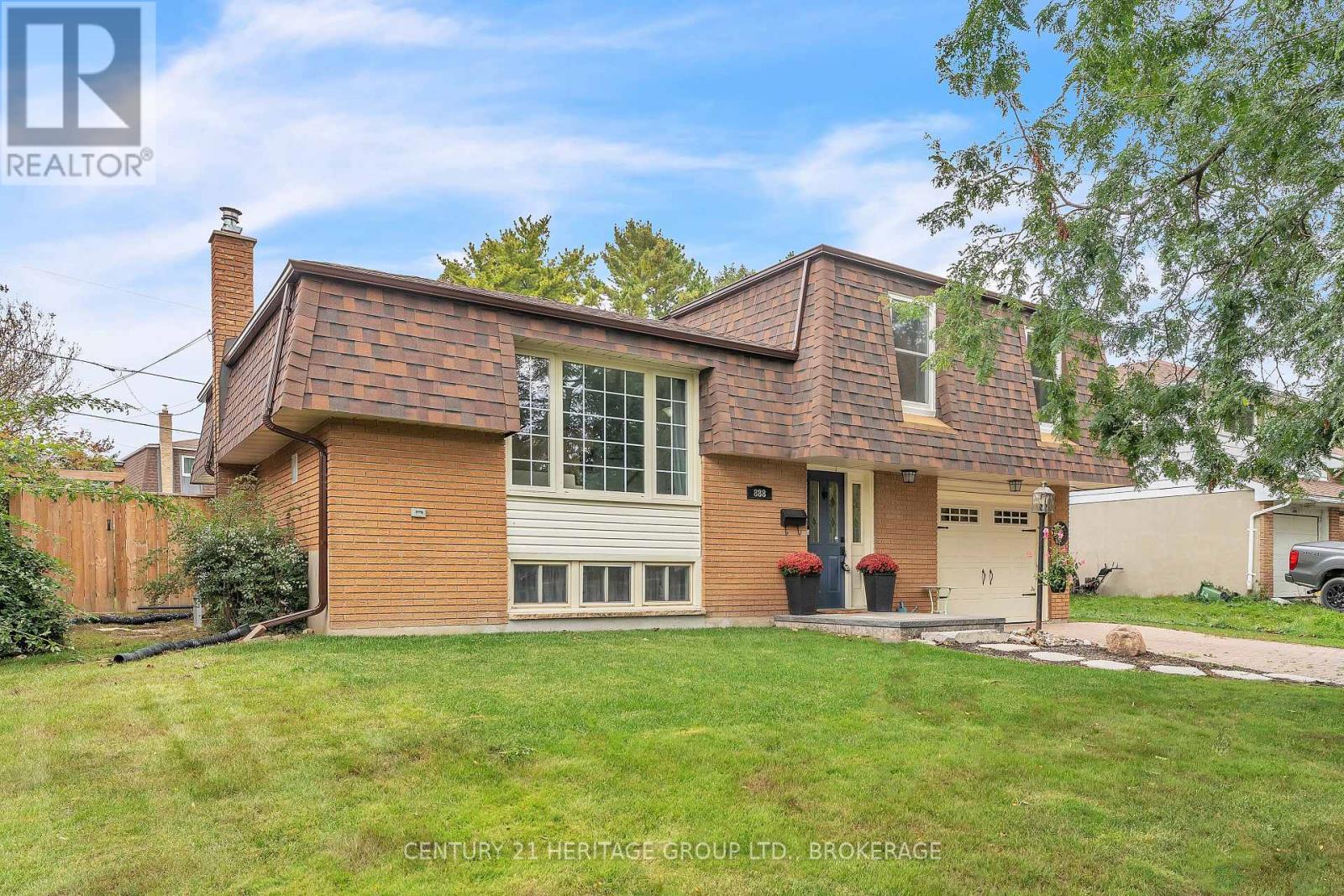 888 Auden Park Drive, Kingston (City SouthWest), Ontario, K7M5R9, Kingston (City SouthWest), Ontario — photo 4 of 5