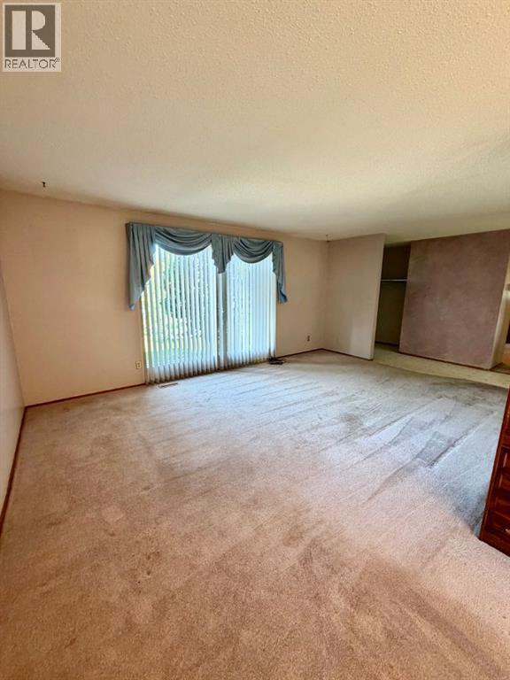 5409 57 Street - 9