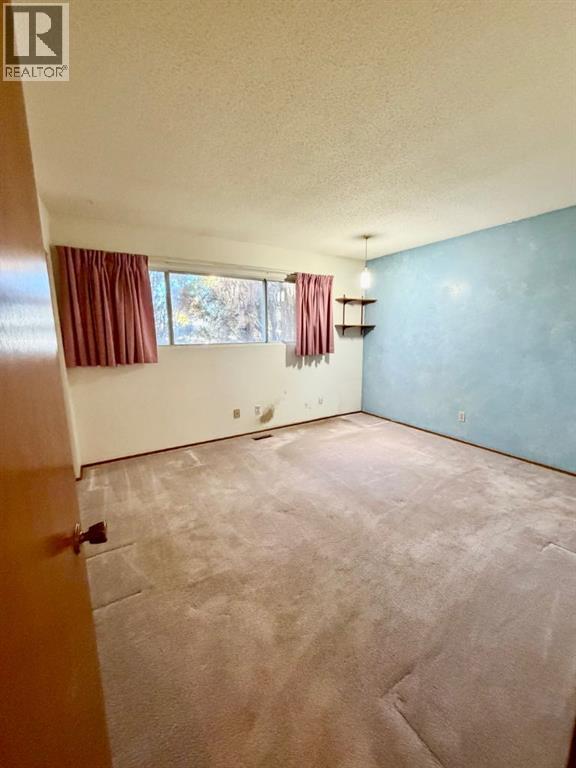 5409 57 Street - 15
