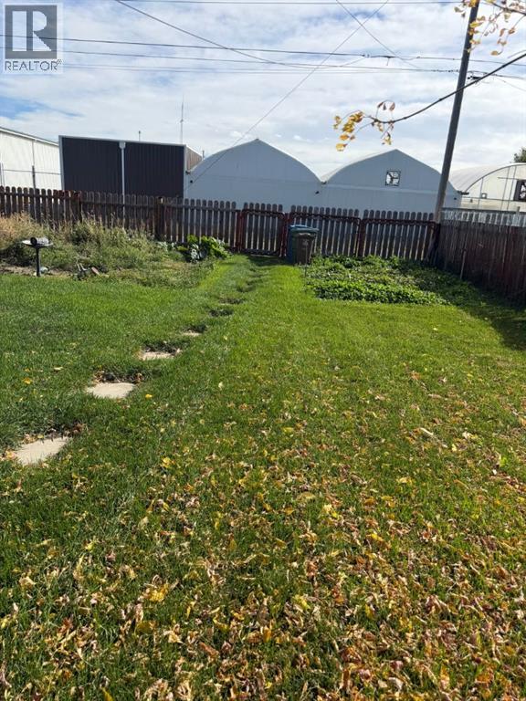 5409 57 Street - 25