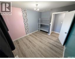 200 3rd Street E, Ponteix, SK S0N1Z0 Photo 33