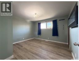 200 3rd Street E, Ponteix, SK S0N1Z0 Photo 34