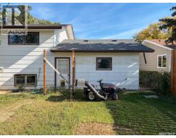 200 3rd Street E, Ponteix, SK S0N1Z0 Photo 58
