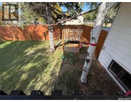 200 3rd Street E, Ponteix, SK S0N1Z0 Photo 59