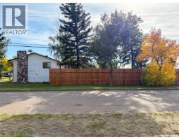 200 3rd Street E, Ponteix, SK S0N1Z0 Photo 68