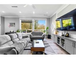 17359 64a Avenue, Surrey, BC V3S2H8 Photo 11