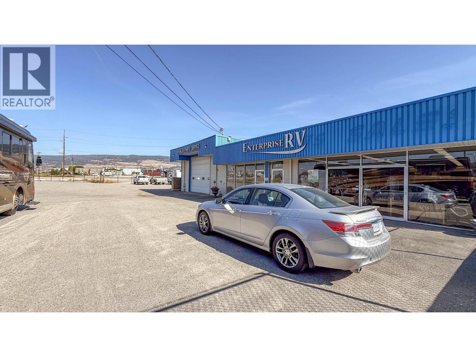  3837 97 Highway North, Kelowna