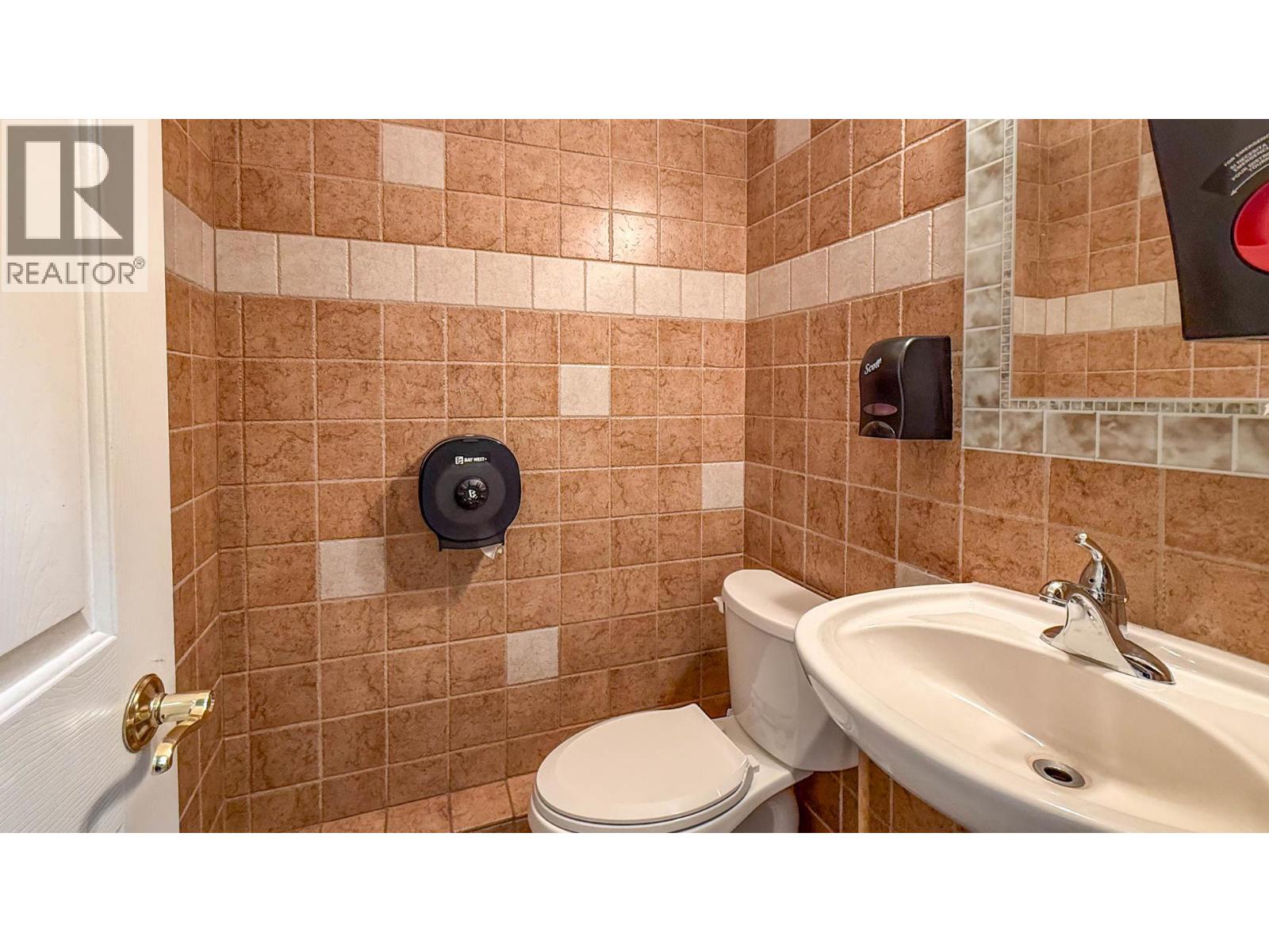  3837 97 Highway North, Kelowna