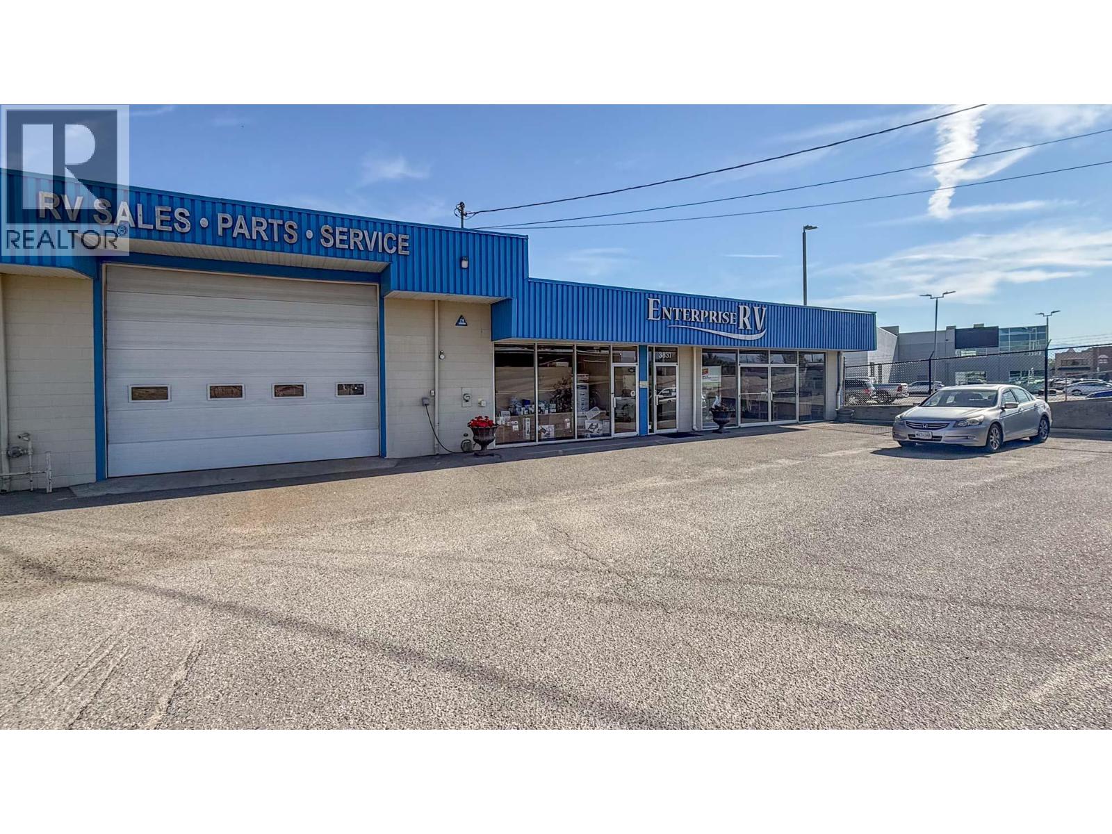  3837 97 Highway North, Kelowna