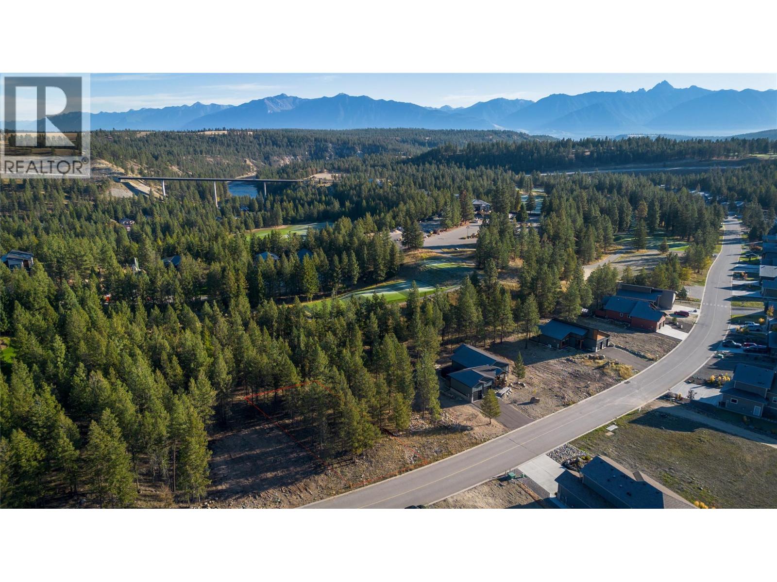 2 of 9 - 120 Shadow Mountain Boulevard