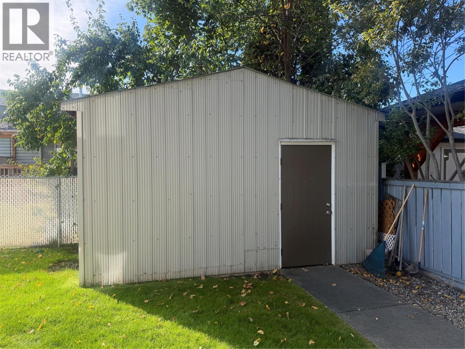 2985 Smith Drive Unit# 207, Armstrong - Image 1