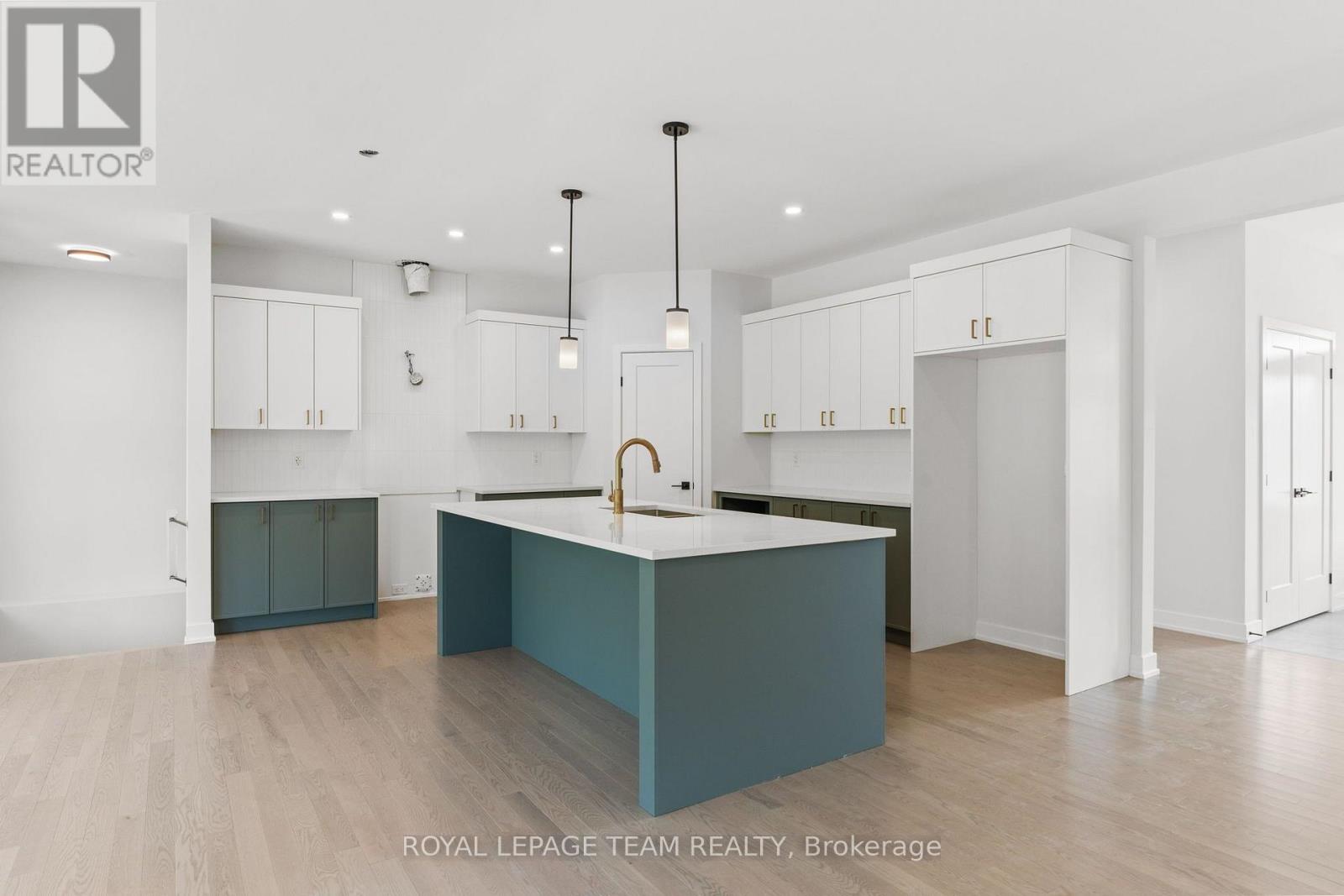 26 IRVIN WOERMKE STREET - 10