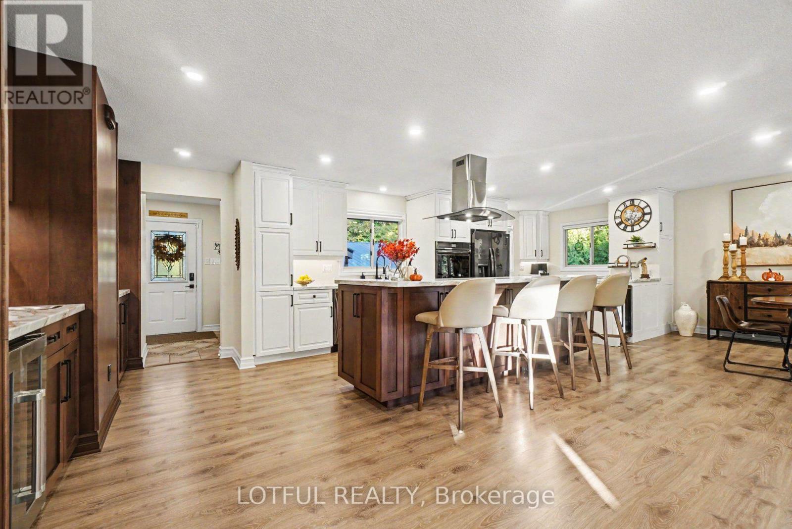 2420 PINE AVENUE - 10