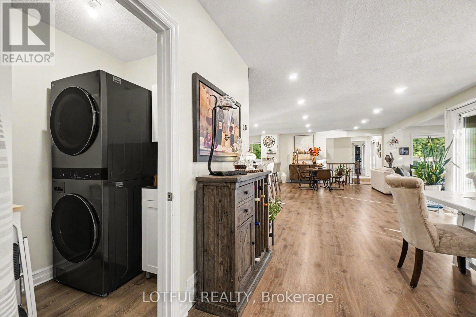 2420 PINE AVENUE - 17