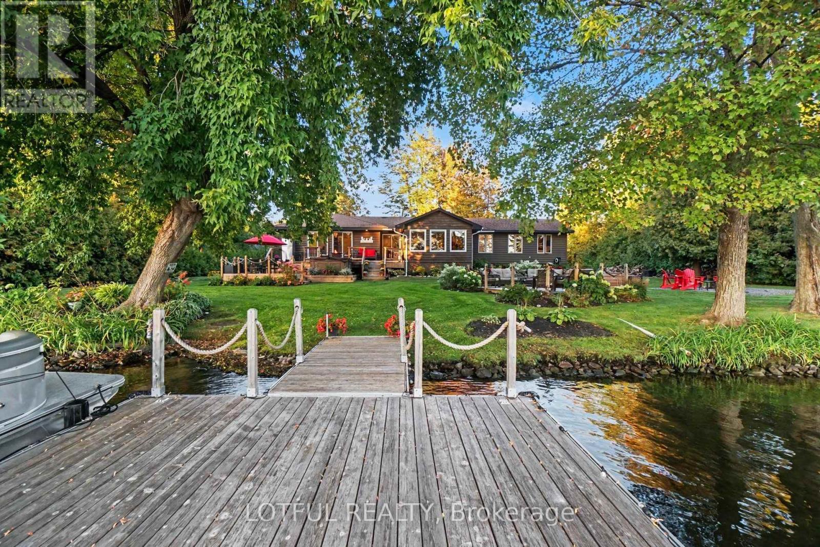 2420 PINE AVENUE - 33