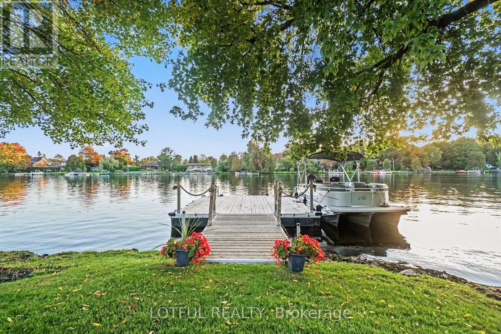 2420 PINE AVENUE - Image 34